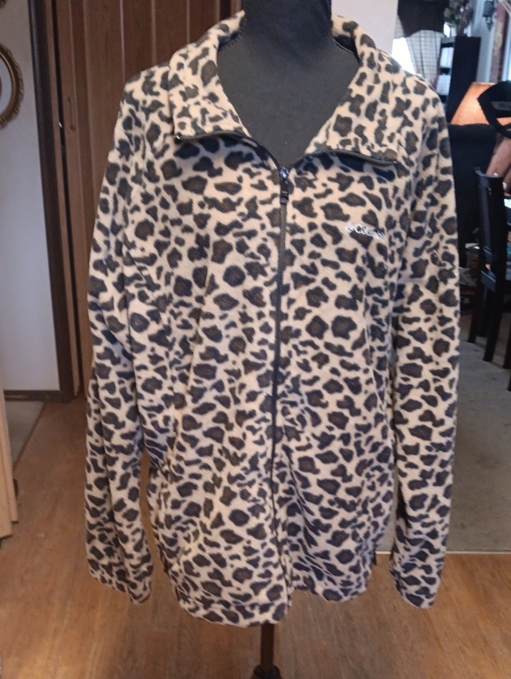 Columbia Leopard-Print Teddy Jacket in Beige and Black